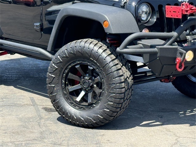 Vehicle image 7 of 43