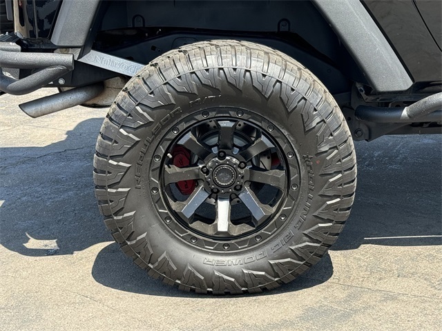 Vehicle image 5 of 43
