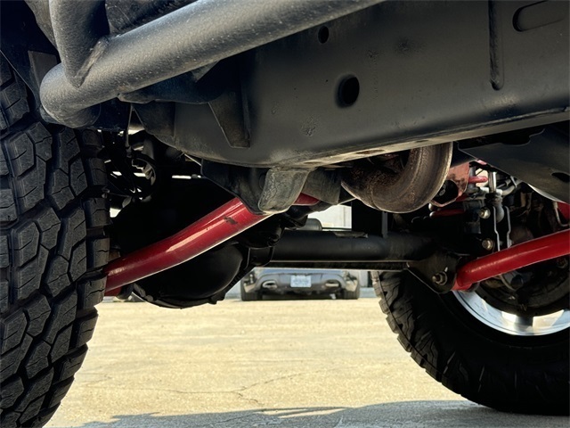 Vehicle image 41 of 43