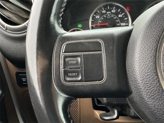 Vehicle image 43 of 59