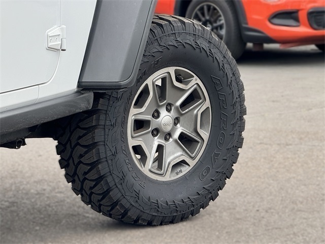 Vehicle image 7 of 59