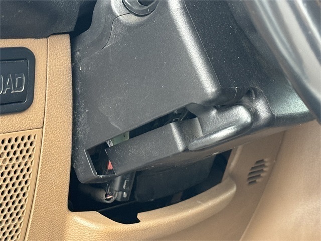 Vehicle image 52 of 59
