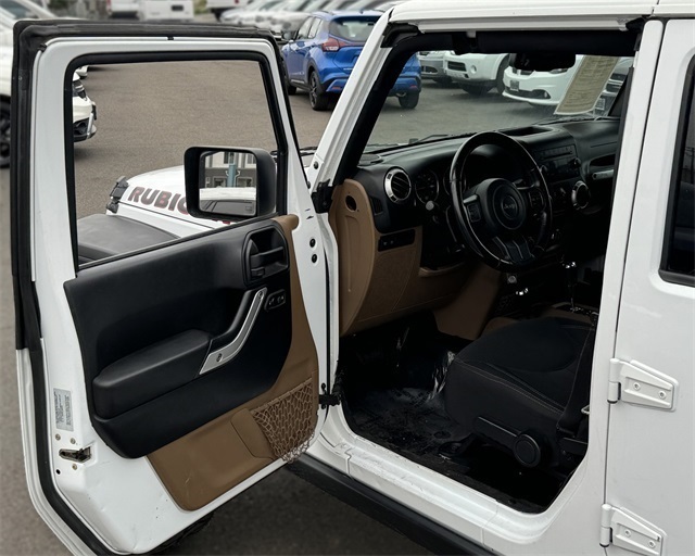 Vehicle image 23 of 59