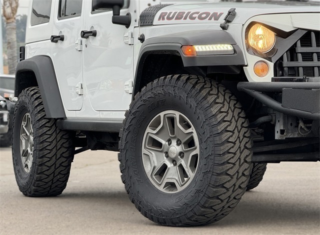 Vehicle image 10 of 59