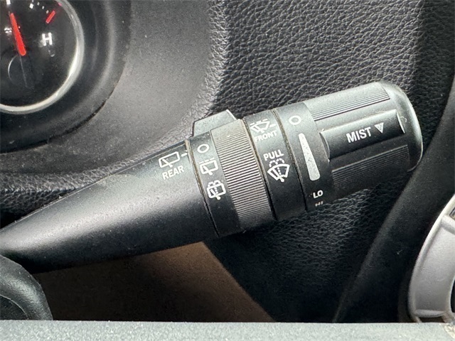 Vehicle image 38 of 59