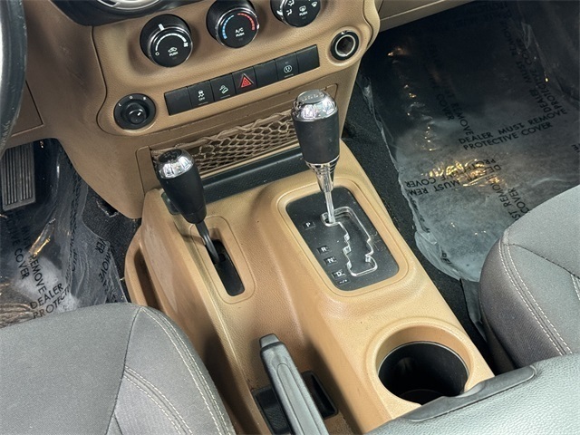 Vehicle image 32 of 59