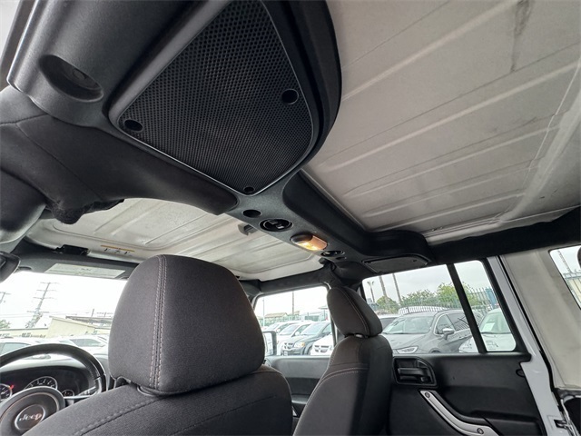 Vehicle image 20 of 59