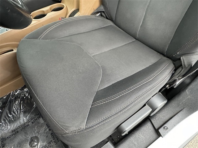 Vehicle image 21 of 59