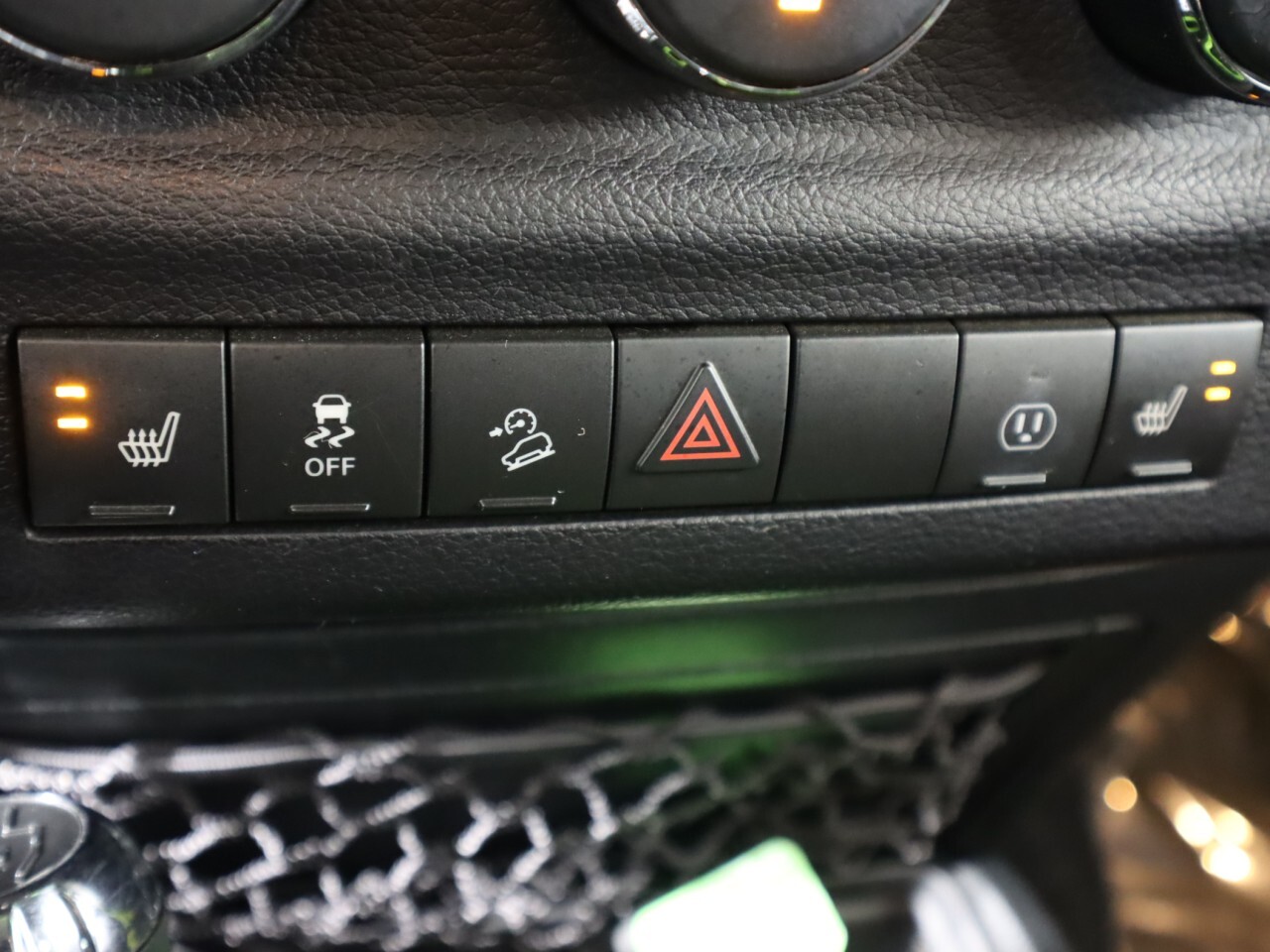 Vehicle image 21 of 46