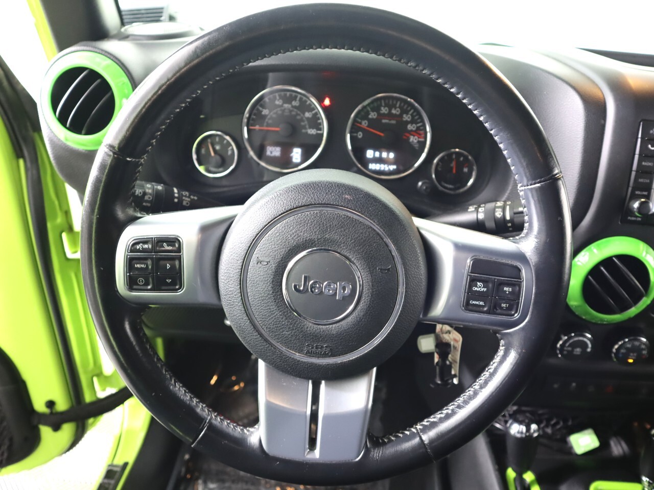 Vehicle image 10 of 46
