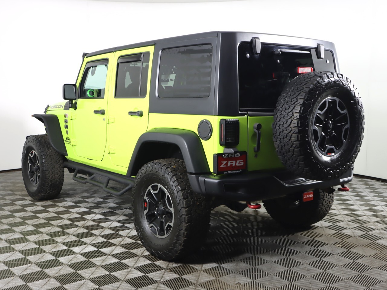 Vehicle image 6 of 46