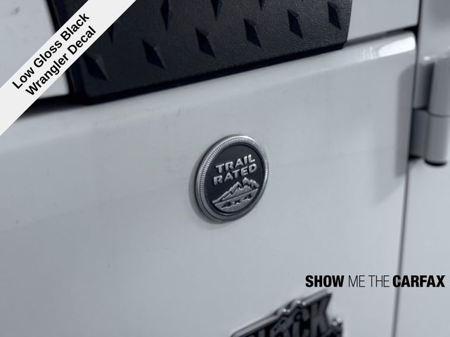 Vehicle image 14 of 37