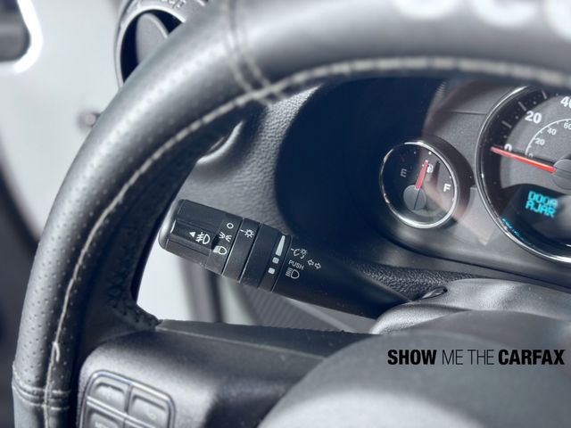 Vehicle image 11 of 37