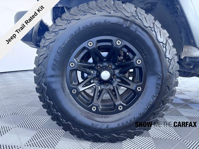 Vehicle image 6 of 37