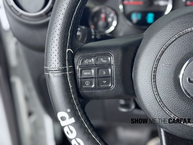 Vehicle image 26 of 37
