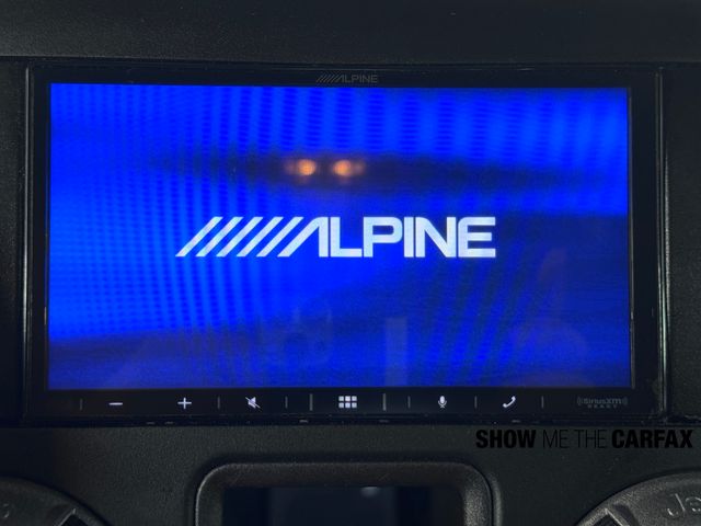 Vehicle image 31 of 37