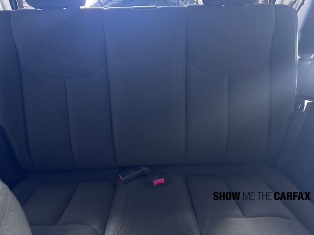 Vehicle image 27 of 37