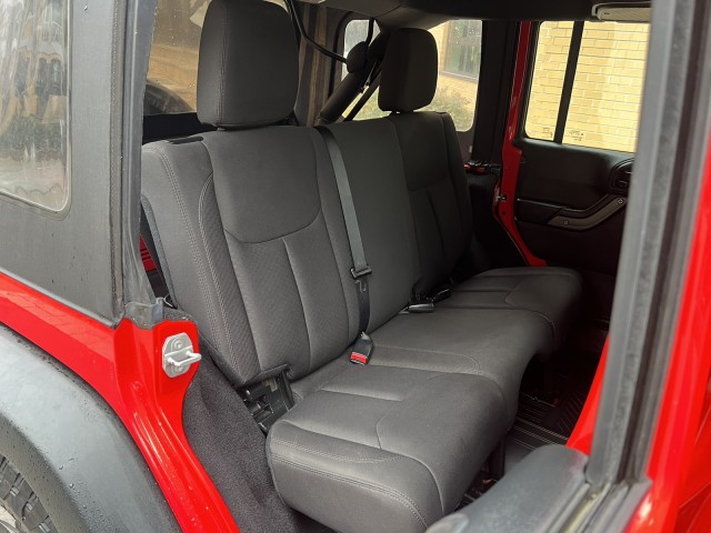 Vehicle image 35 of 46