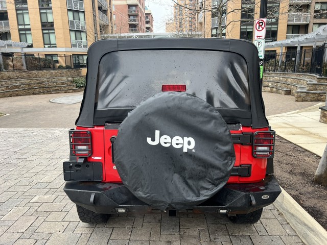 Vehicle image 19 of 46