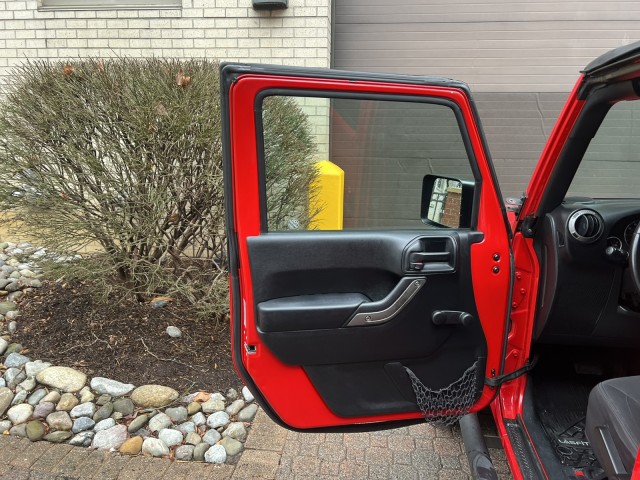 Vehicle image 20 of 46