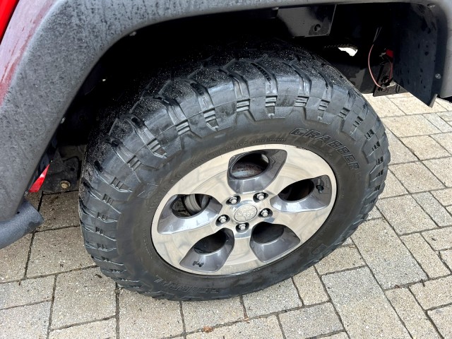 Vehicle image 38 of 46