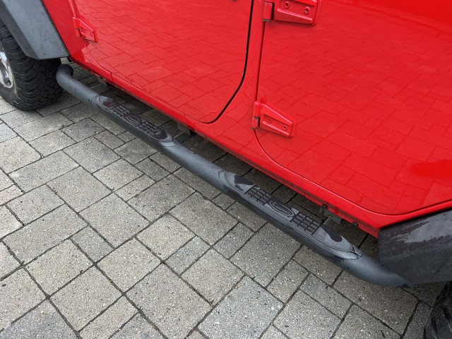Vehicle image 17 of 46
