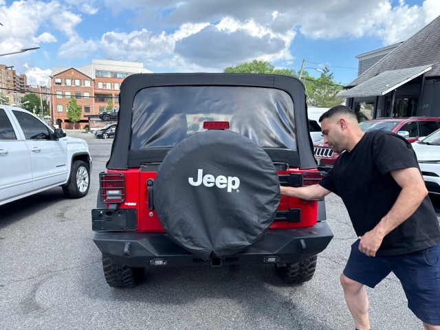 Vehicle image 43 of 46
