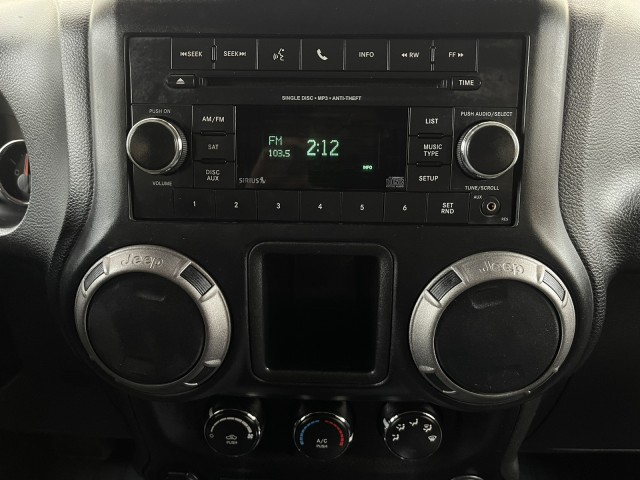 Vehicle image 29 of 46