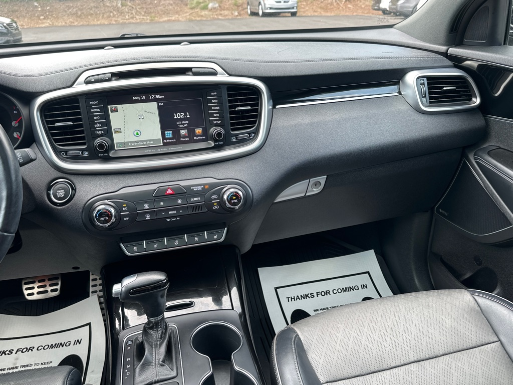 Vehicle image 31 of 43