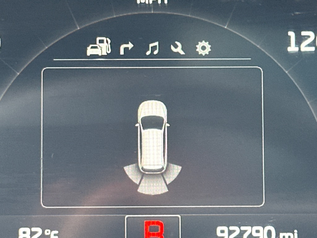 Vehicle image 37 of 43