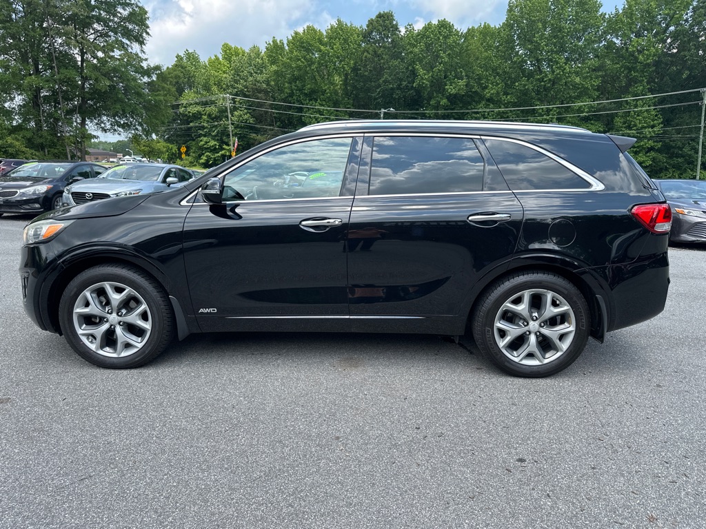 Vehicle image 8 of 43