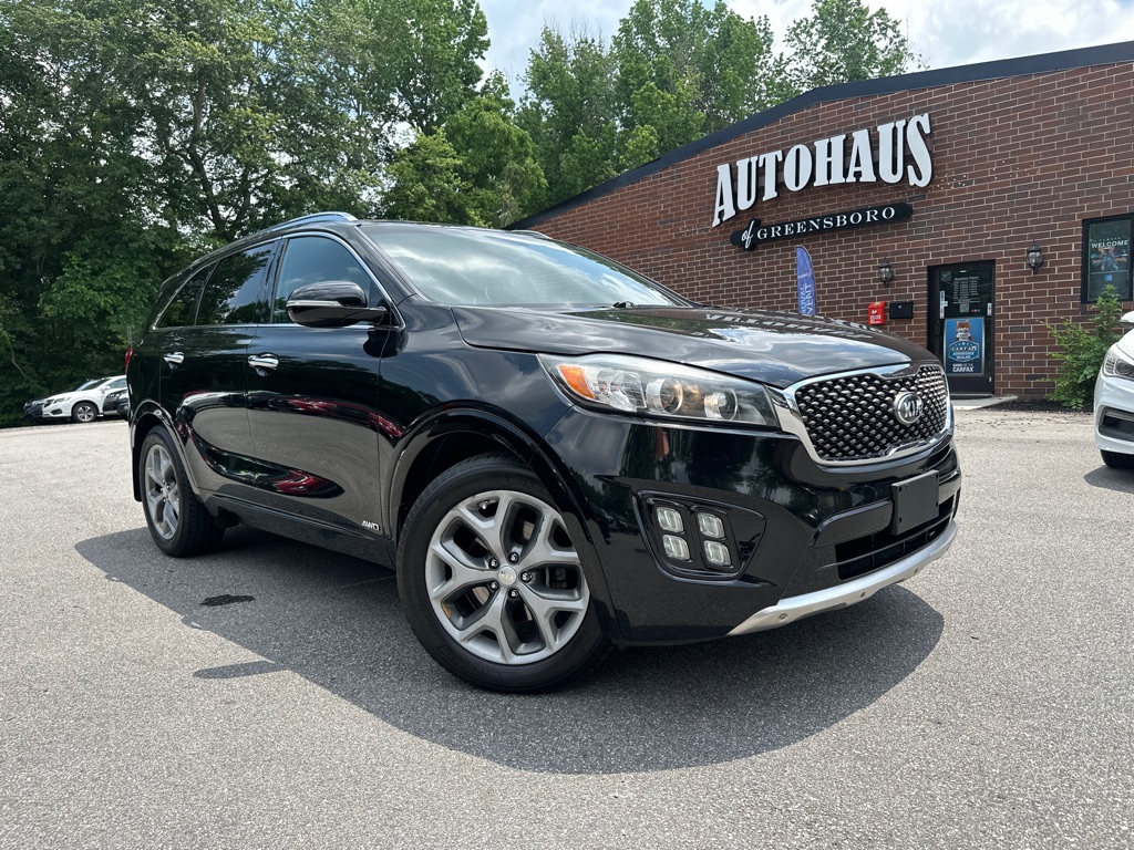 Vehicle image 4 of 43