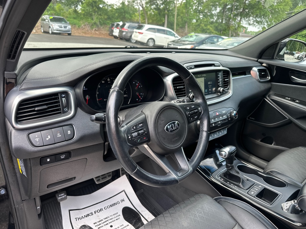 Vehicle image 12 of 43
