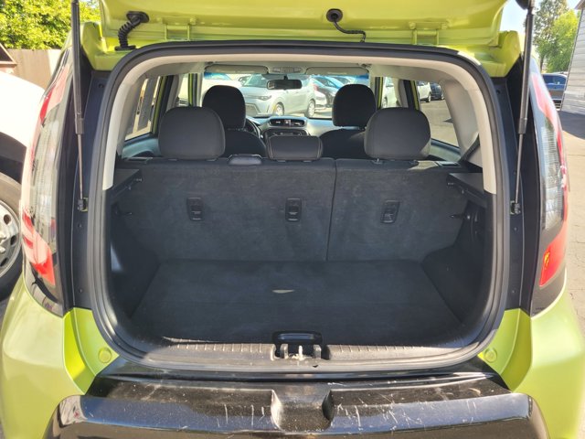Vehicle image 12 of 31