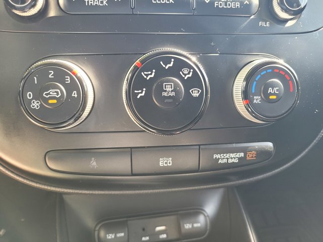 Vehicle image 24 of 31