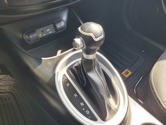 Vehicle image 20 of 31