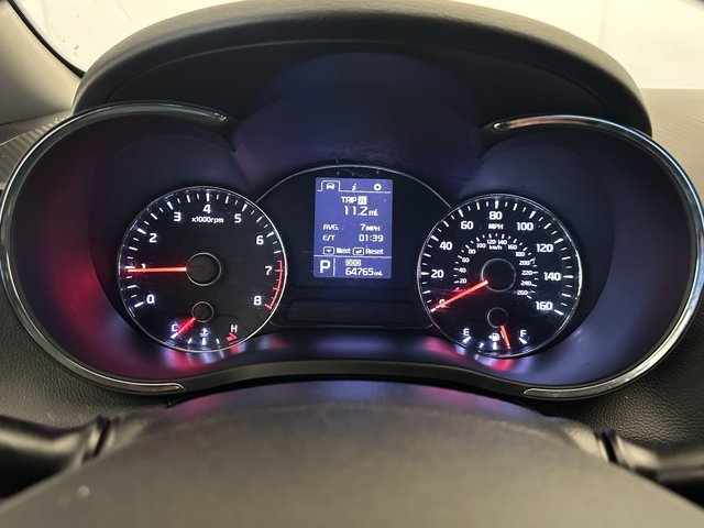 Vehicle image 21 of 31