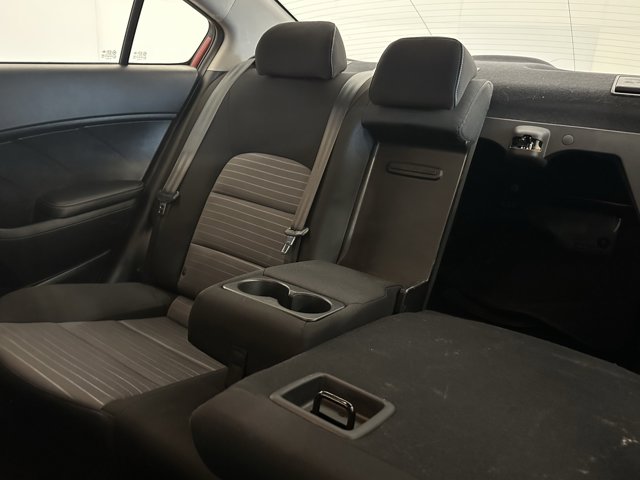 Vehicle image 20 of 31