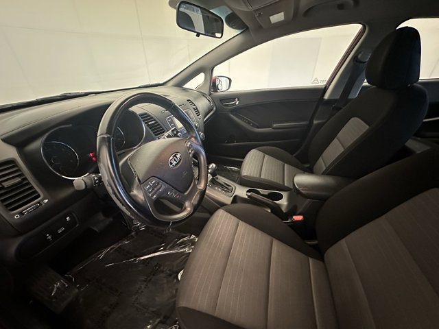 Vehicle image 18 of 31