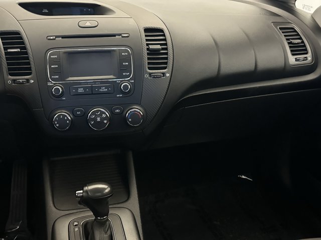 Vehicle image 17 of 31