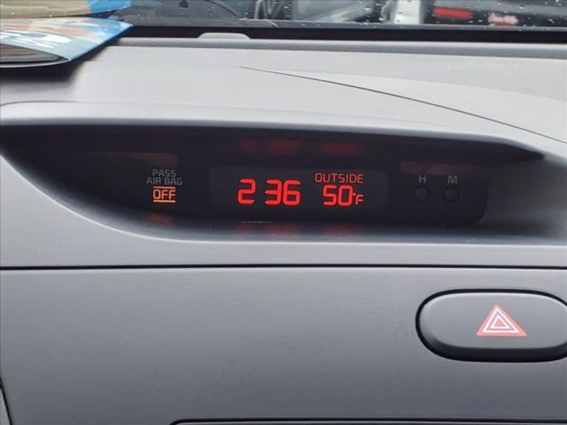 Vehicle image 22 of 31