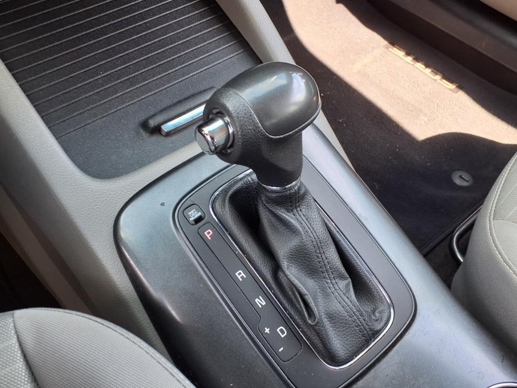Vehicle image 22 of 25