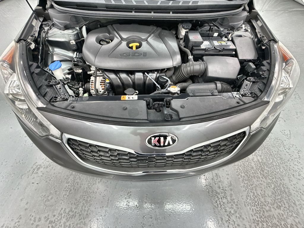 Vehicle image 10 of 25