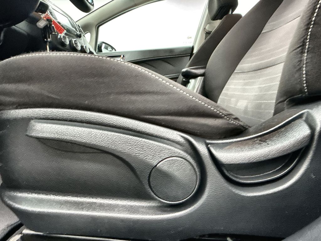 Vehicle image 25 of 25