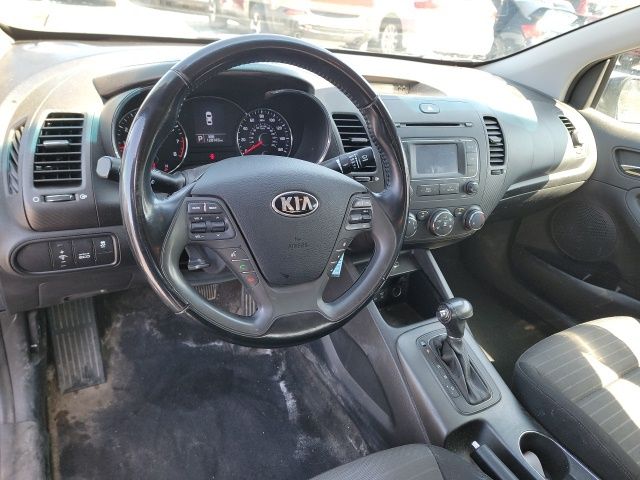 Vehicle image 14 of 23