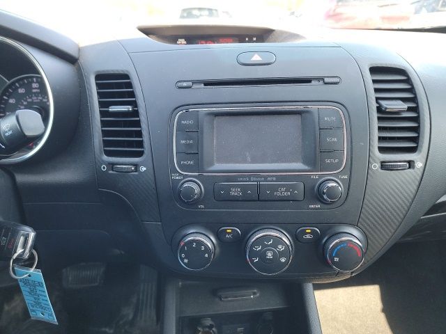 Vehicle image 19 of 23