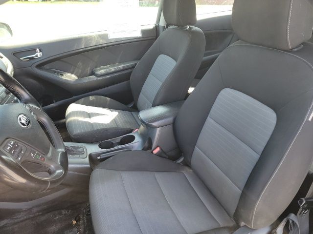 Vehicle image 12 of 23