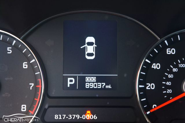 Vehicle image 11 of 34