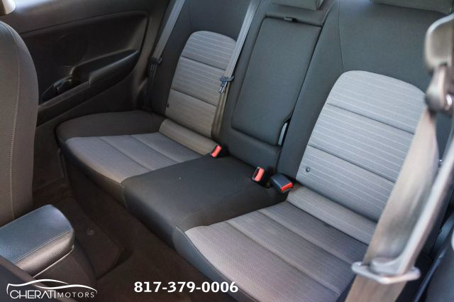 Vehicle image 26 of 34