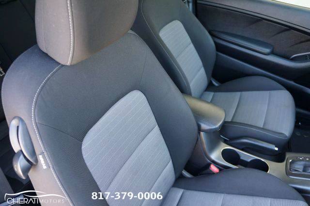 Vehicle image 28 of 34